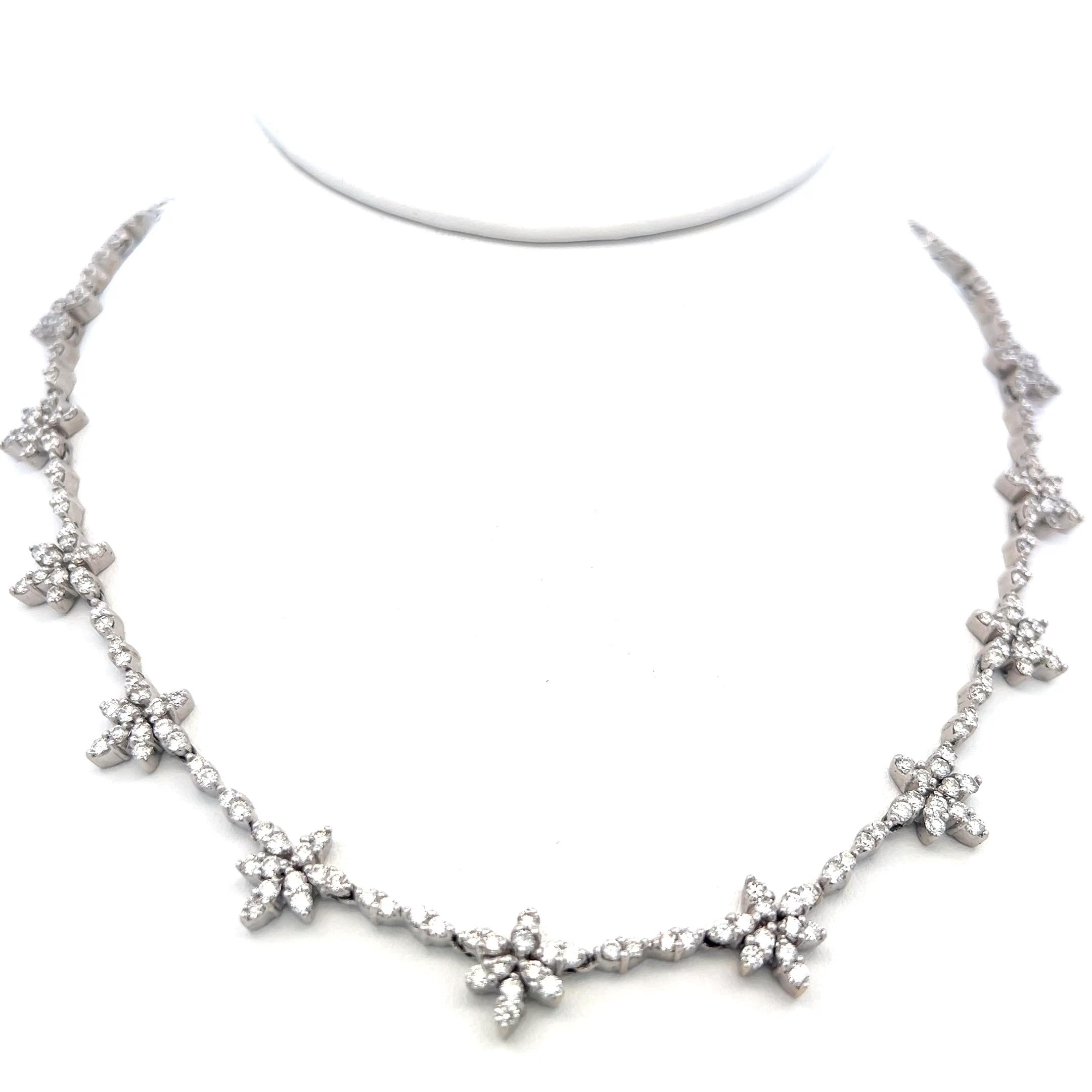 9.00 Carat Round Brilliant H VS Diamond 18 Karat White Gold Station Necklace