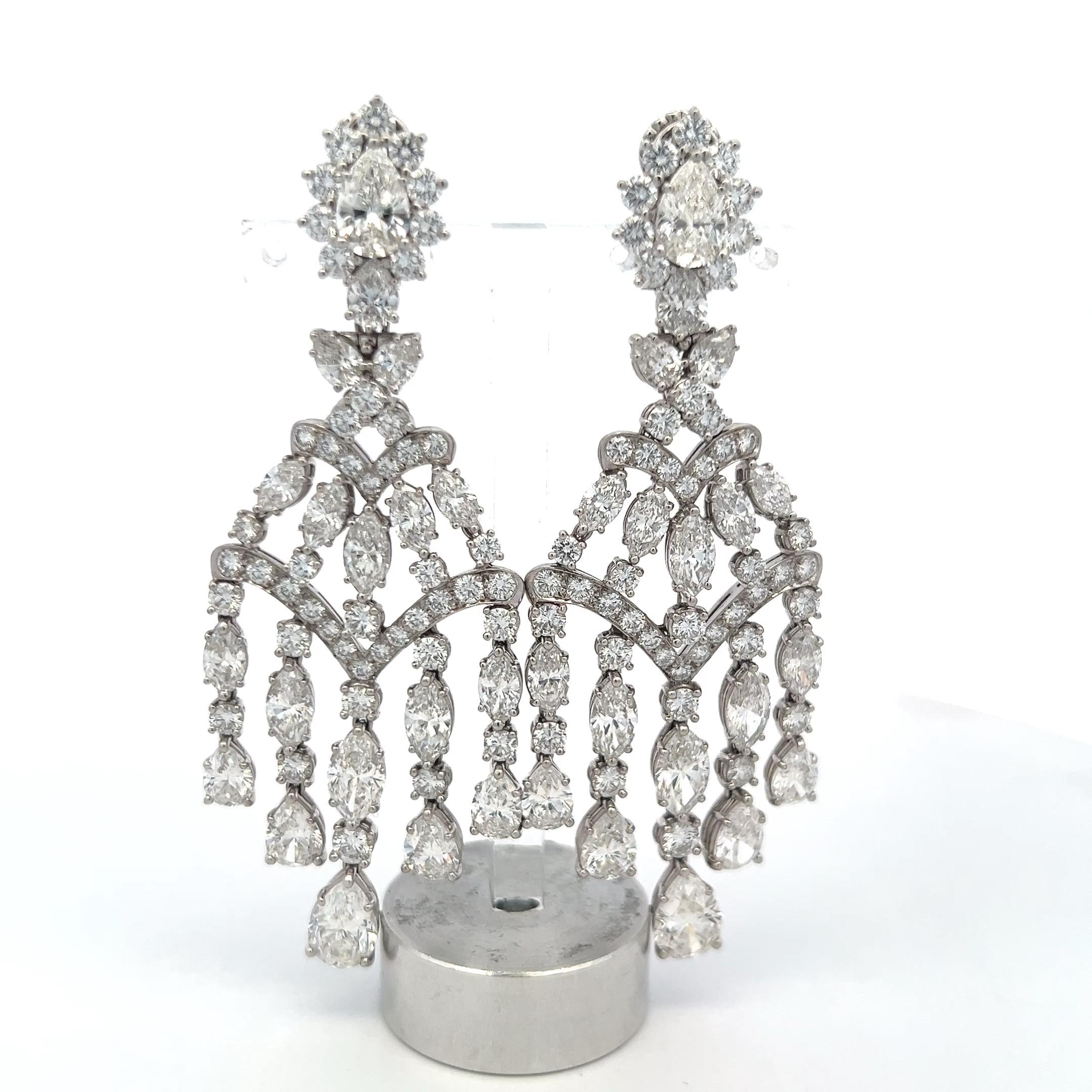 Harry Winston 25.45 Carat Mixed Shape D-VS Diamond Platinum Dangling Earrings