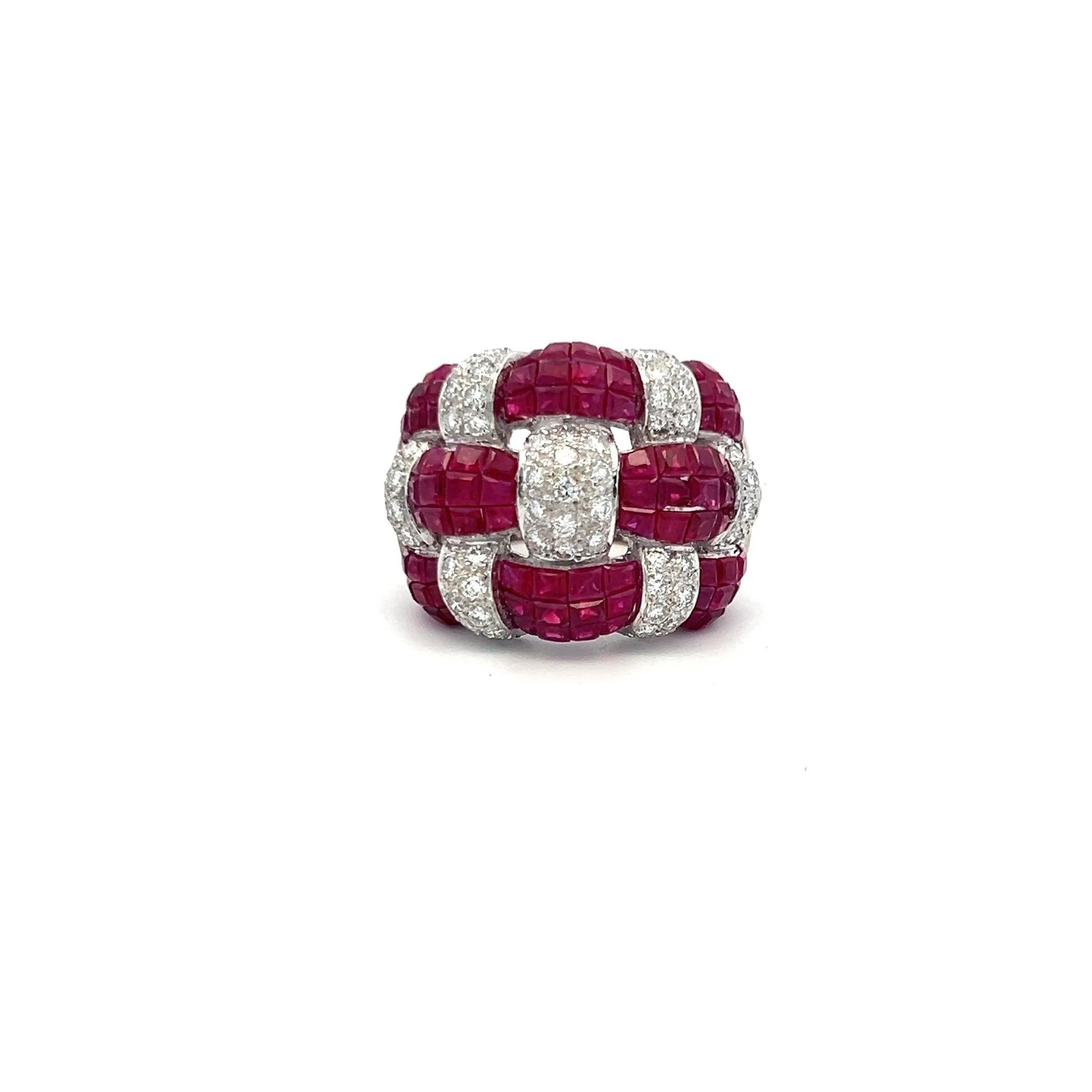 2.50 Carat Ruby 0.60 Carat Round Brilliant Diamond 18K White Gold Cocktail Ring