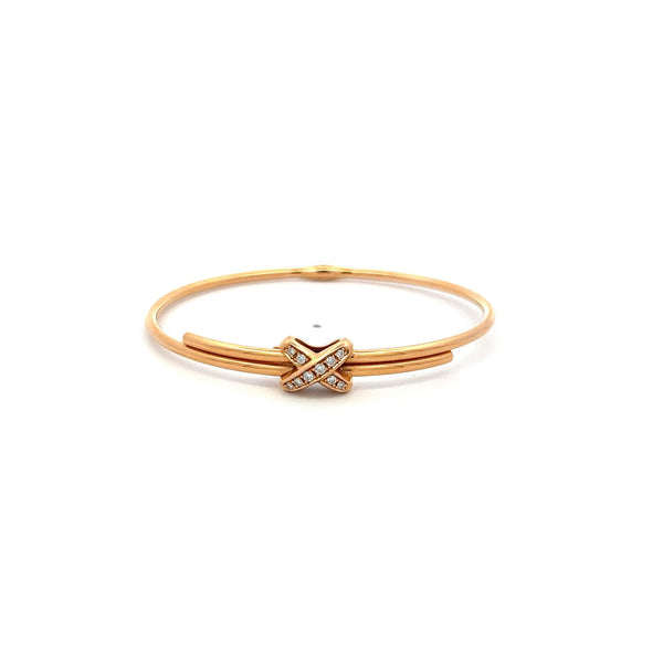 Chaumet 0.11 Carat Round Brilliant Diamond 18K Yellow Gold Bangle Bracelet