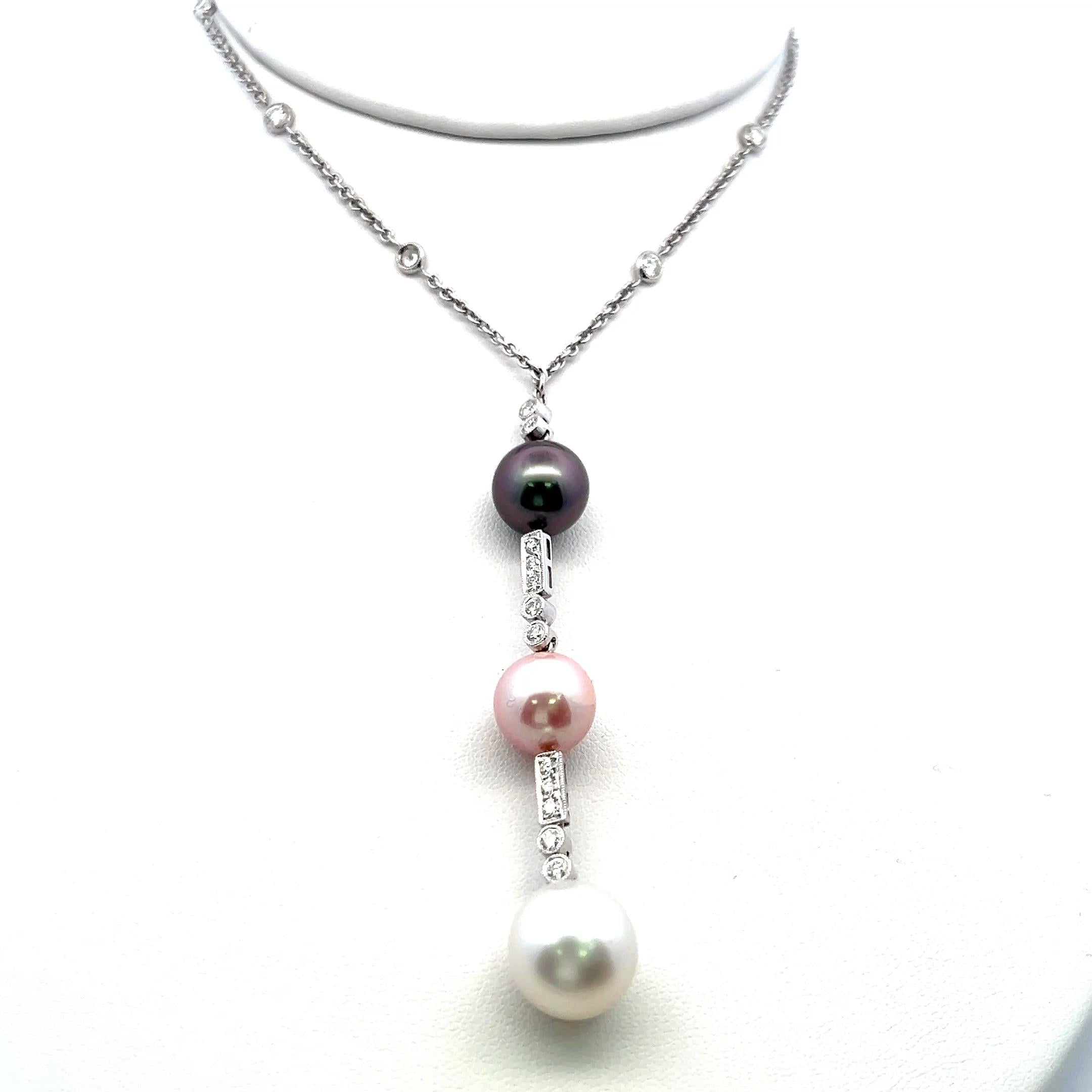 Pearl 0.78 Carat Round Brilliant G VS Diamond 18K White Gold Pendant Necklace