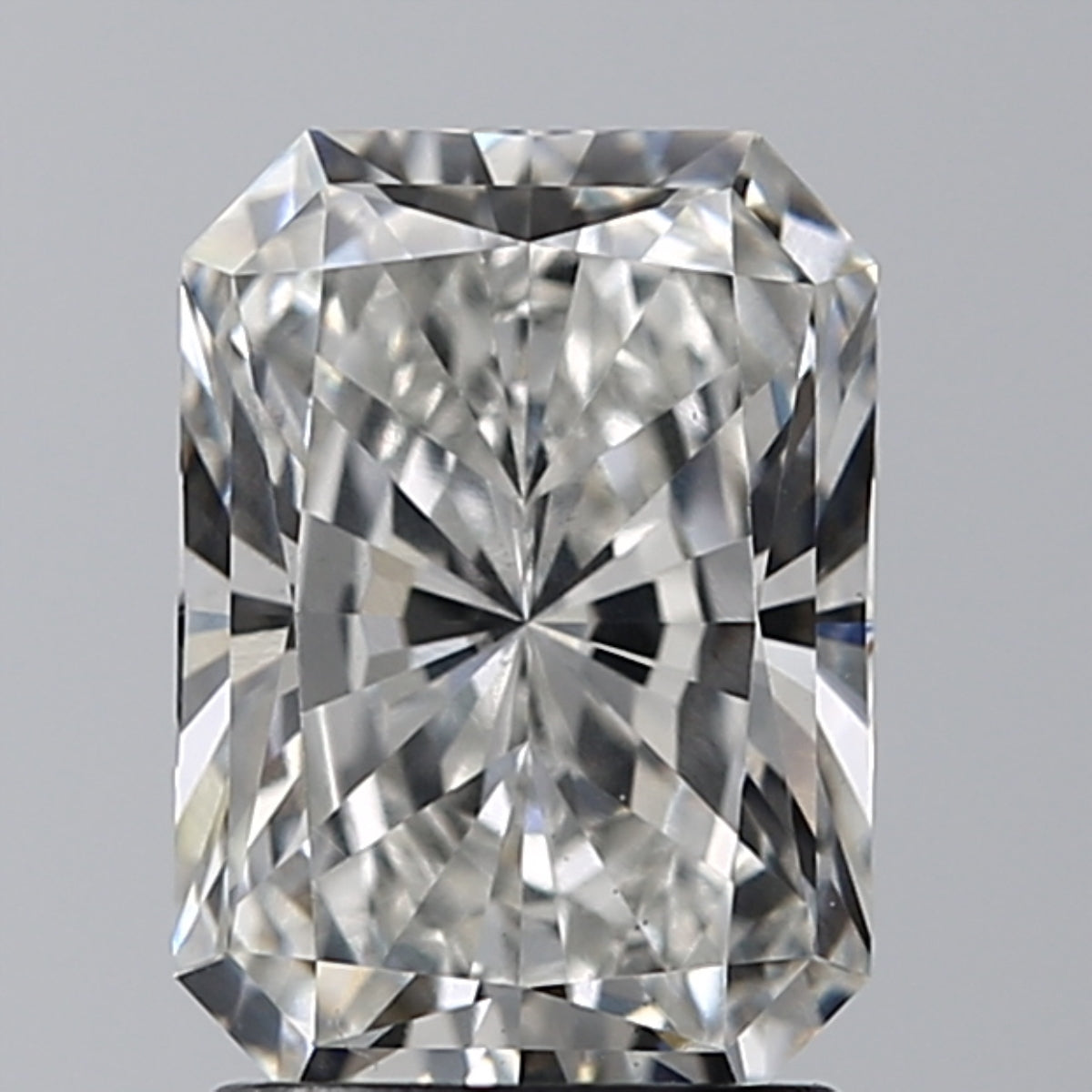 Lab-Grown 1.70 Carat Radiant Cut Diamond color G Clarity VS1, precious stones, engagement diamonds