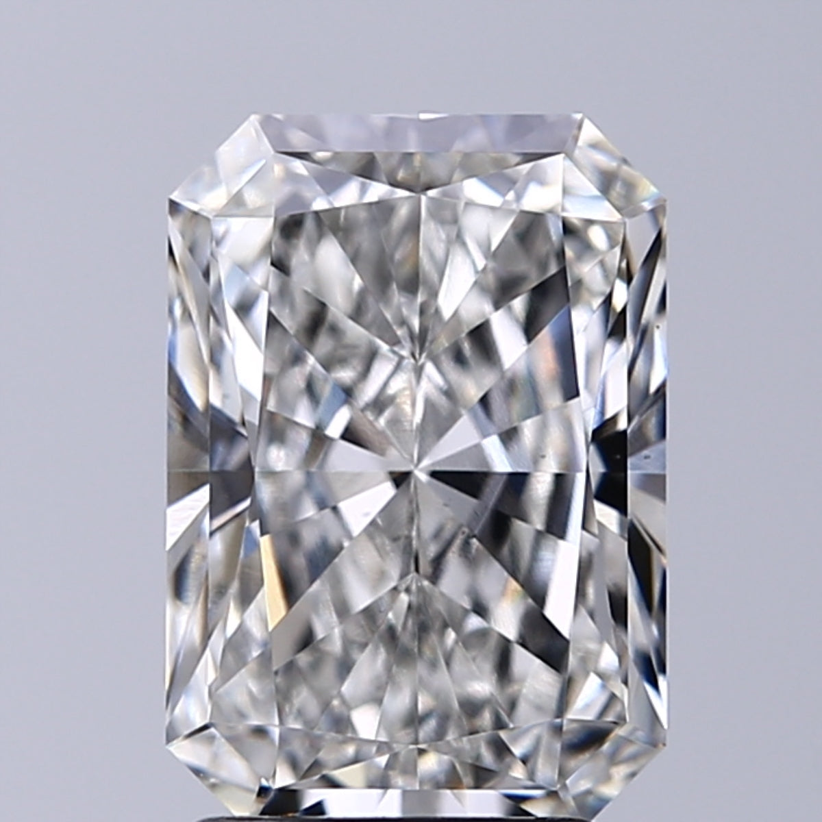 Lab-Grown 2.54 Carat Radiant Cut Diamond color G Clarity VS2, precious stones, engagement diamonds
