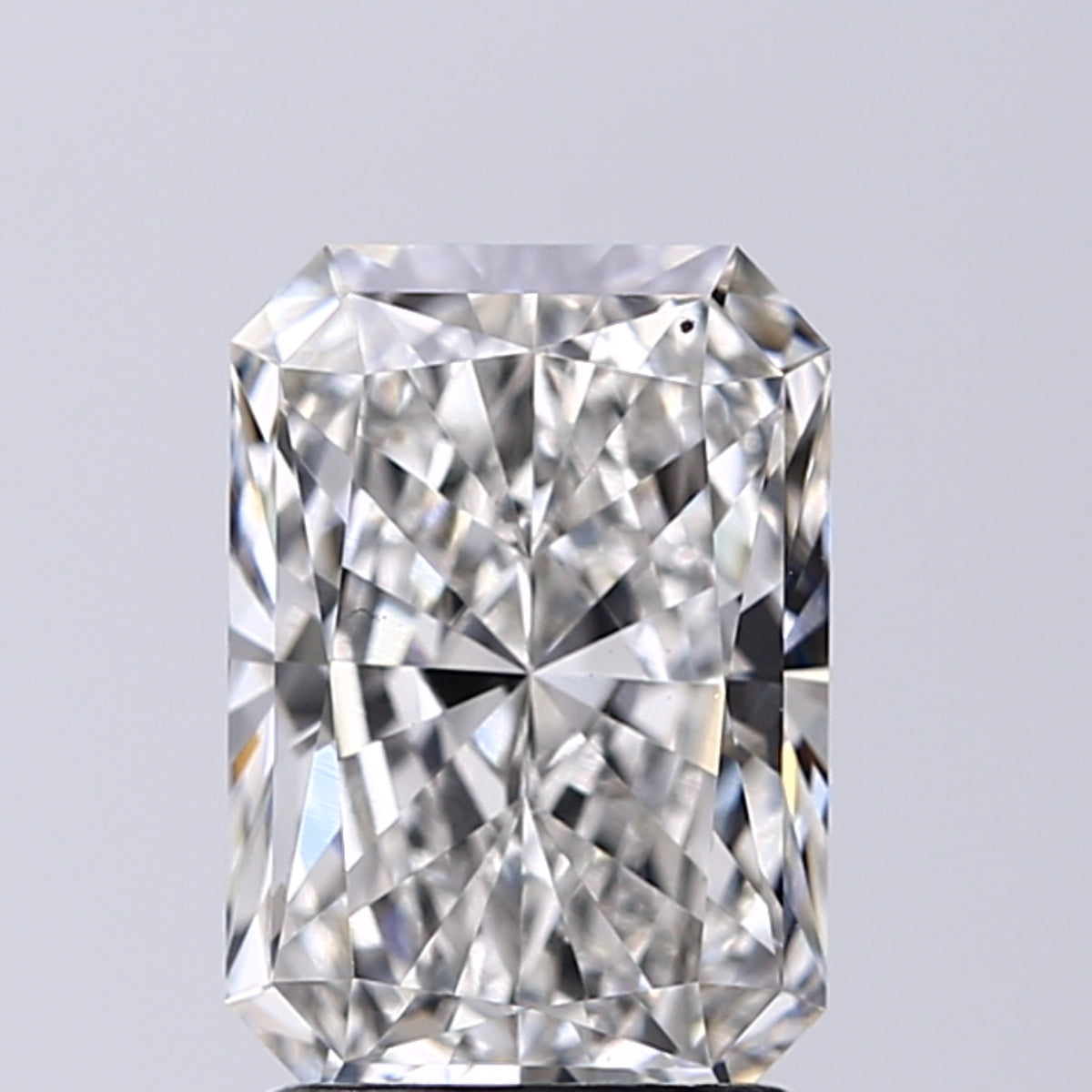 Lab-Grown 2.06 Carat Radiant Cut Diamond color G Clarity VS1, precious stones, engagement diamonds