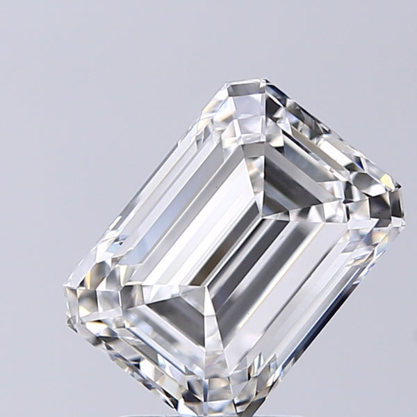 Lab-Grown 2.50 Carat Emerald Cut Diamond color G Clarity VS1, precious stones, engagement diamonds