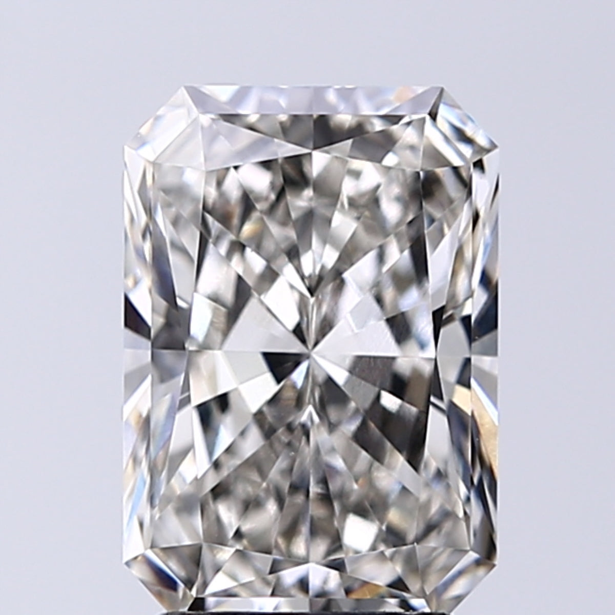 Lab-Grown 2.56 Carat Radiant Cut Diamond color H Clarity VS1, precious stones, engagement diamonds