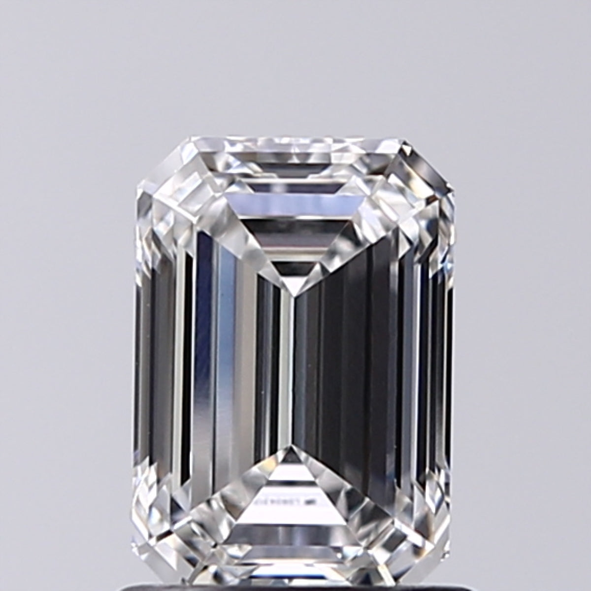 Lab-Grown 1.06 Carat Emerald Cut Diamond color E Clarity VVS2, precious stones, engagement diamonds