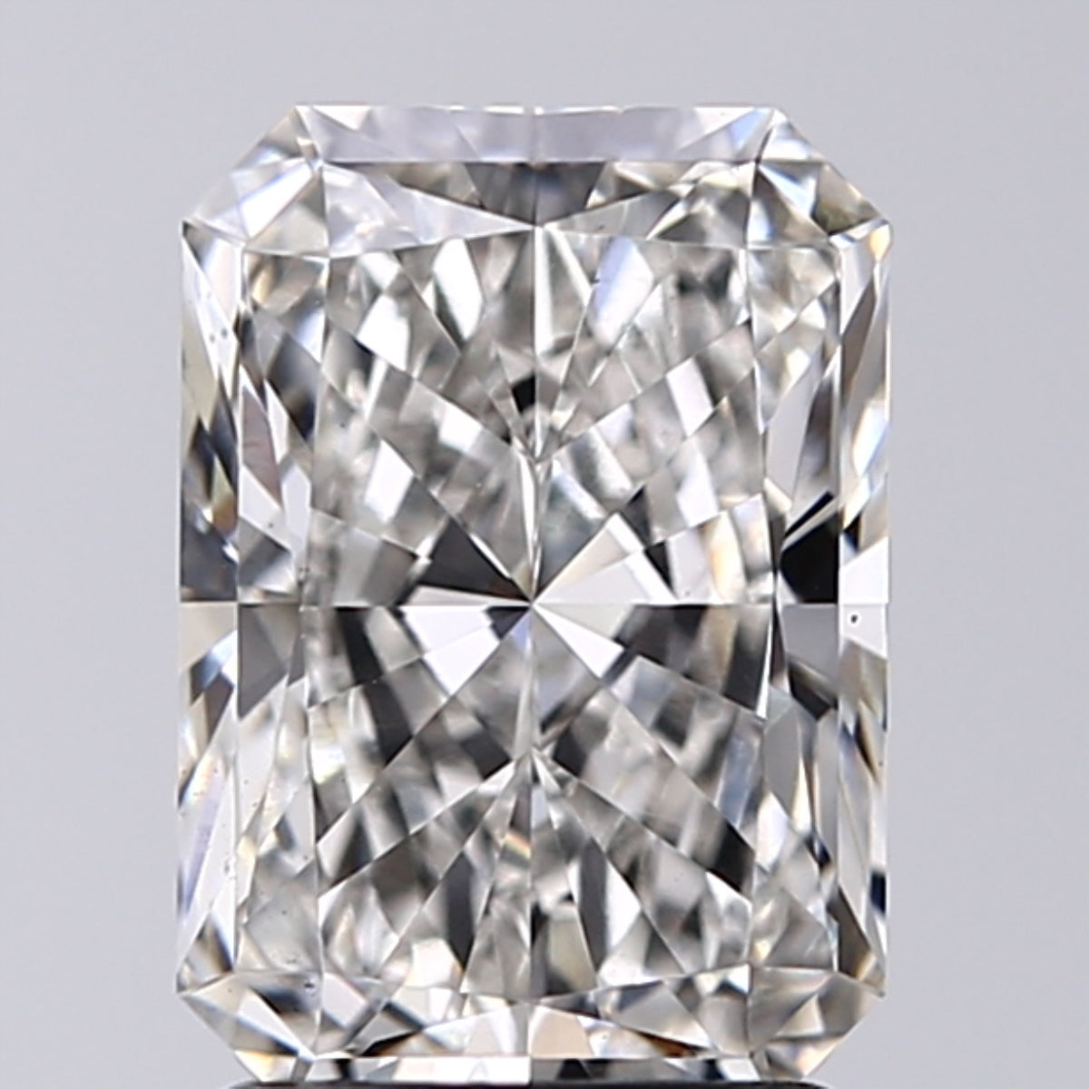 Lab-Grown 2.03 Carat Radiant Cut Diamond color G Clarity VS1, precious stones, engagement diamonds