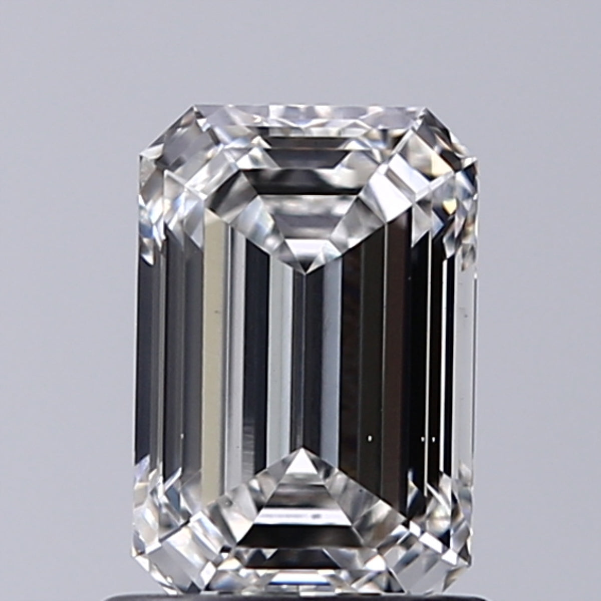 Lab-Grown 1.05 Carat Emerald Cut Diamond color F Clarity VS1, precious stones, engagement diamonds