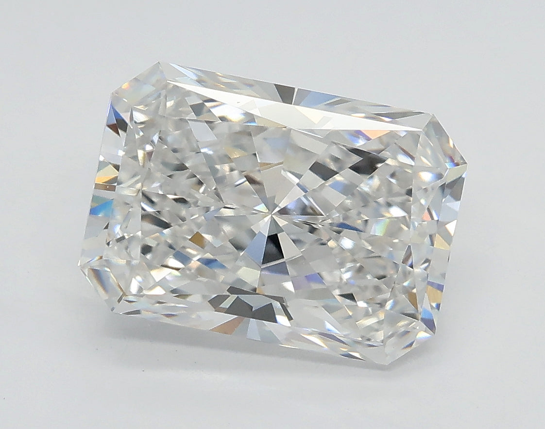Lab-Grown 3.02 Carat Radiant Cut Diamond color E Clarity VVS2 With GIA Certificate, precious stones, engagement diamonds