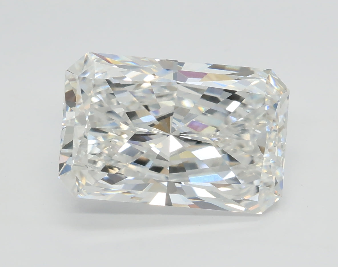 Lab-Grown 3.02 Carat Radiant Cut Diamond color E Clarity VVS2 With GIA Certificate, precious stones, engagement diamonds