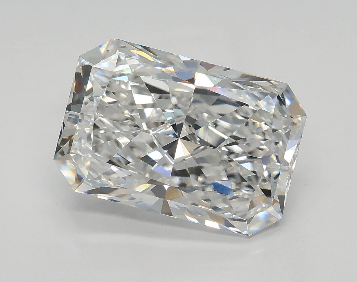 Lab-Grown 3.01 Carat Radiant Cut Diamond color E Clarity VS1 With GIA Certificate, precious stones, engagement diamonds