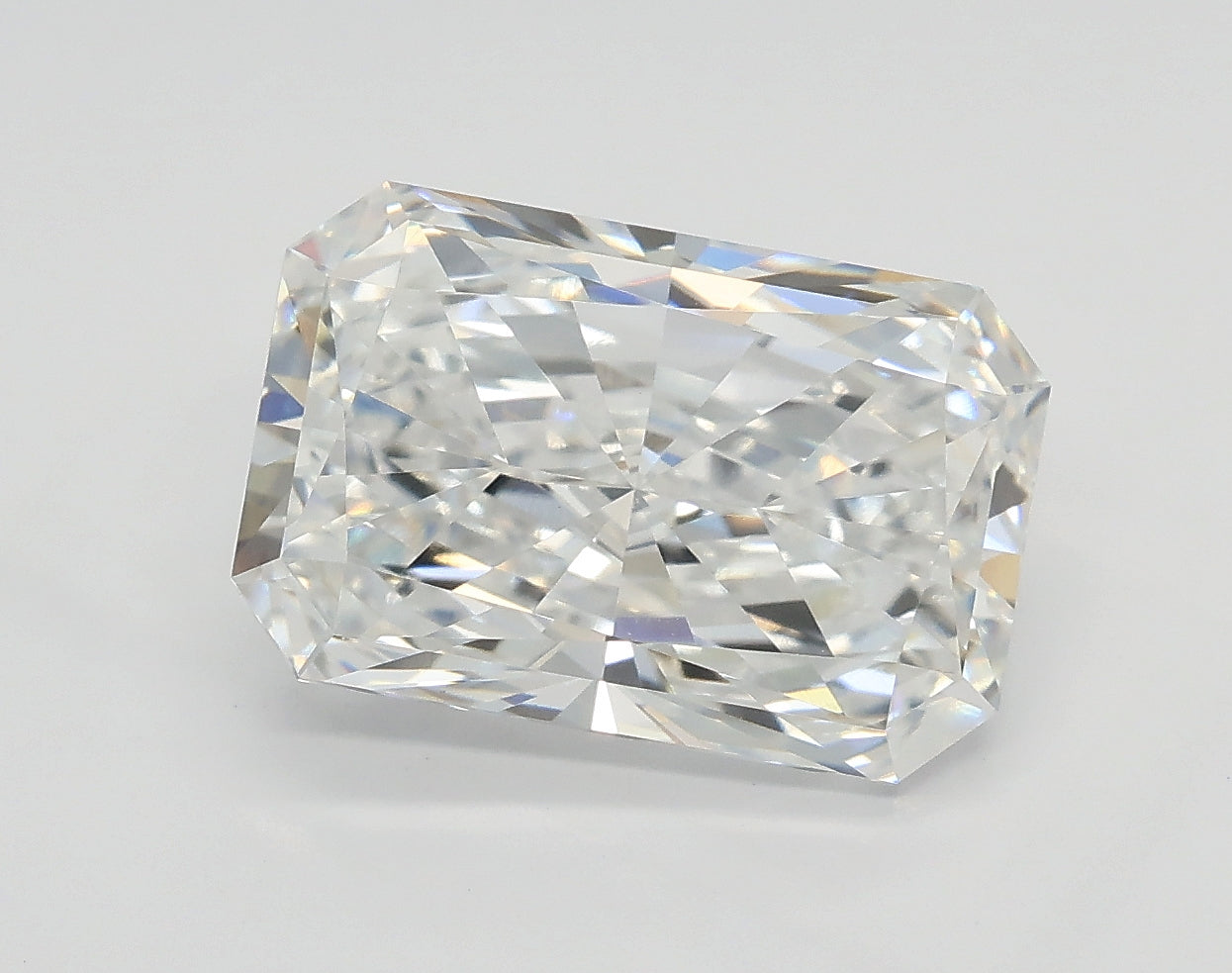 Lab-Grown 3.05 Carat Radiant Cut Diamond color D Clarity VS1 With GIA Certificate, precious stones, engagement diamonds