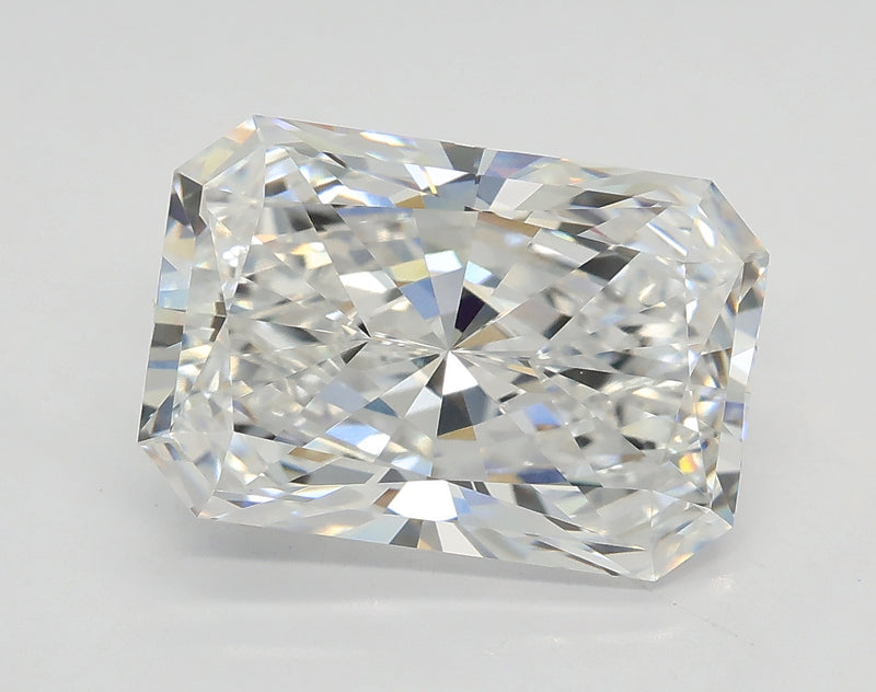 Lab-Grown 4.05 Carat Radiant Cut Diamond color E Clarity VVS2 With GIA Certificate, precious stones, engagement diamonds