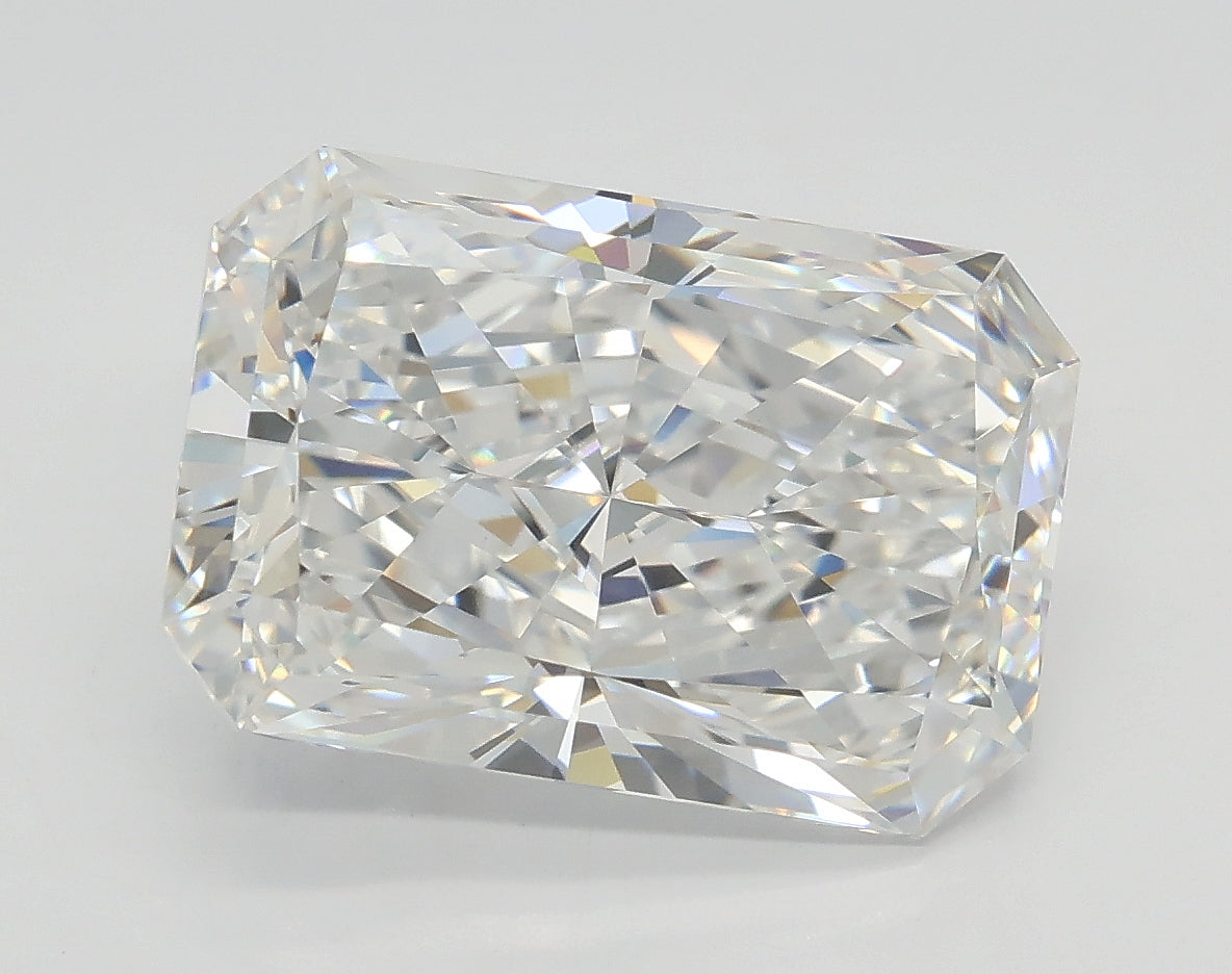Lab-Grown 4.05 Carat Radiant Cut Diamond color E Clarity VVS2 With GIA Certificate, precious stones, engagement diamonds