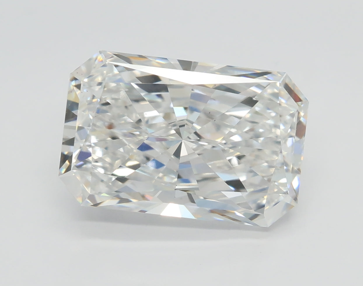 Lab-Grown 3.51 Carat Radiant Cut Diamond color E Clarity VS2 With GIA Certificate, precious stones, engagement diamonds