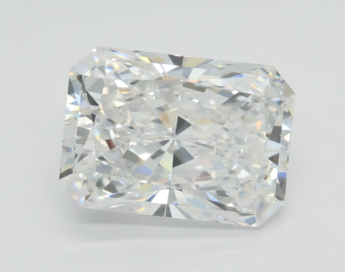 Lab-Grown 3.03 Carat Radiant Cut Diamond color D Clarity VS2 With GIA Certificate, precious stones, engagement diamonds