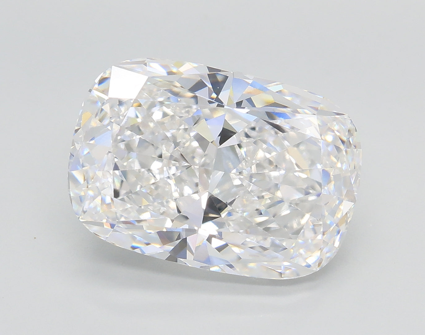 Lab-Grown 5.04 Carat Cushion Modified Brilliant Cut Diamond color D Clarity VVS2, precious stones, engagement diamonds