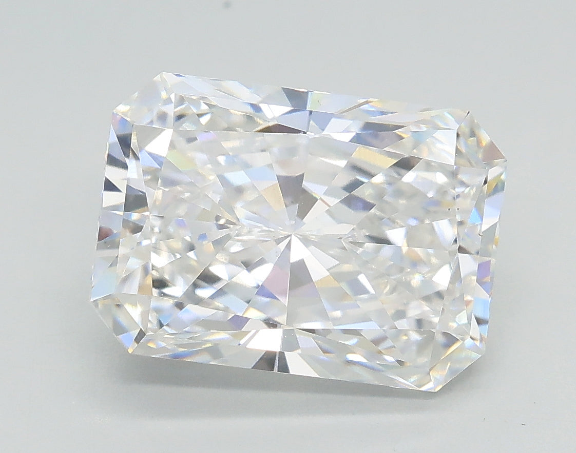 Lab-Grown 3.02 Carat Radiant Cut Diamond color E Clarity VS1, precious stones, engagement diamonds
