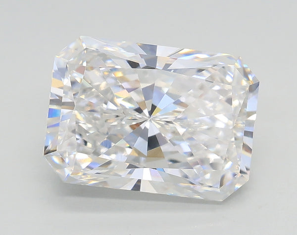 Lab-Grown 4.03 Carat Radiant Cut Diamond color E Clarity VVS2, precious stones, engagement diamonds