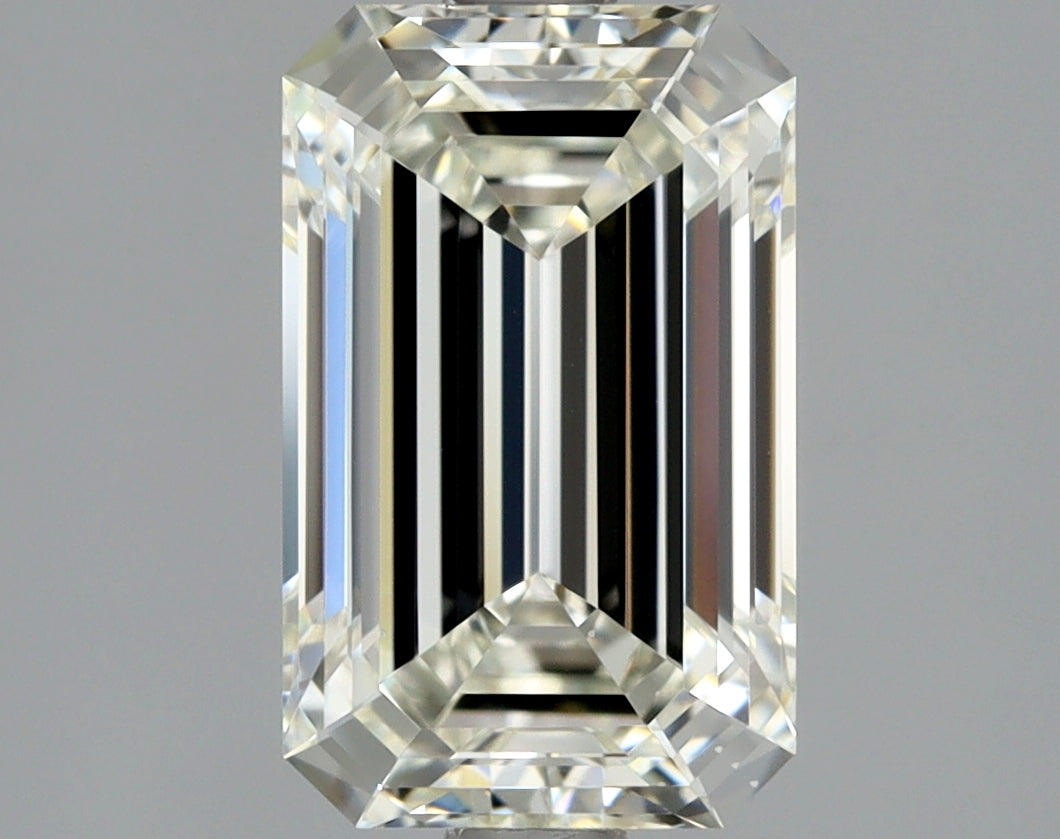 Lab-Grown 1.80 Carat Emerald Cut Diamond color J Clarity SI1 With GIA Certificate, precious stones, engagement diamonds