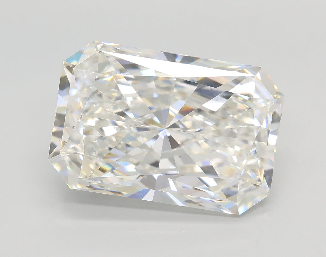 Lab-Grown 5.05 Carat Radiant Cut Diamond color F Clarity VS2, precious stones, engagement diamonds