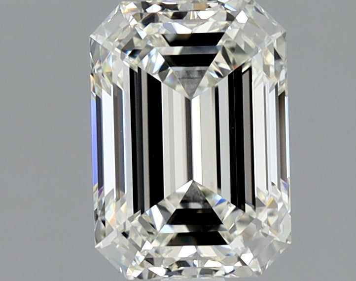 Lab-Grown 1.80 Carat Emerald Cut Diamond color J Clarity VVS2 With GIA Certificate, precious stones, engagement diamonds