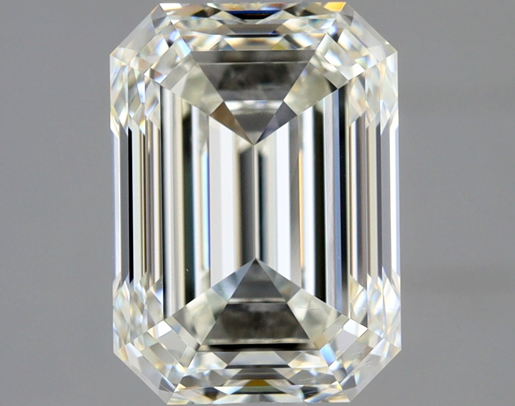 Lab-Grown 2.50 Carat Emerald Cut Diamond color J Clarity SI1 With GIA Certificate, precious stones, engagement diamonds
