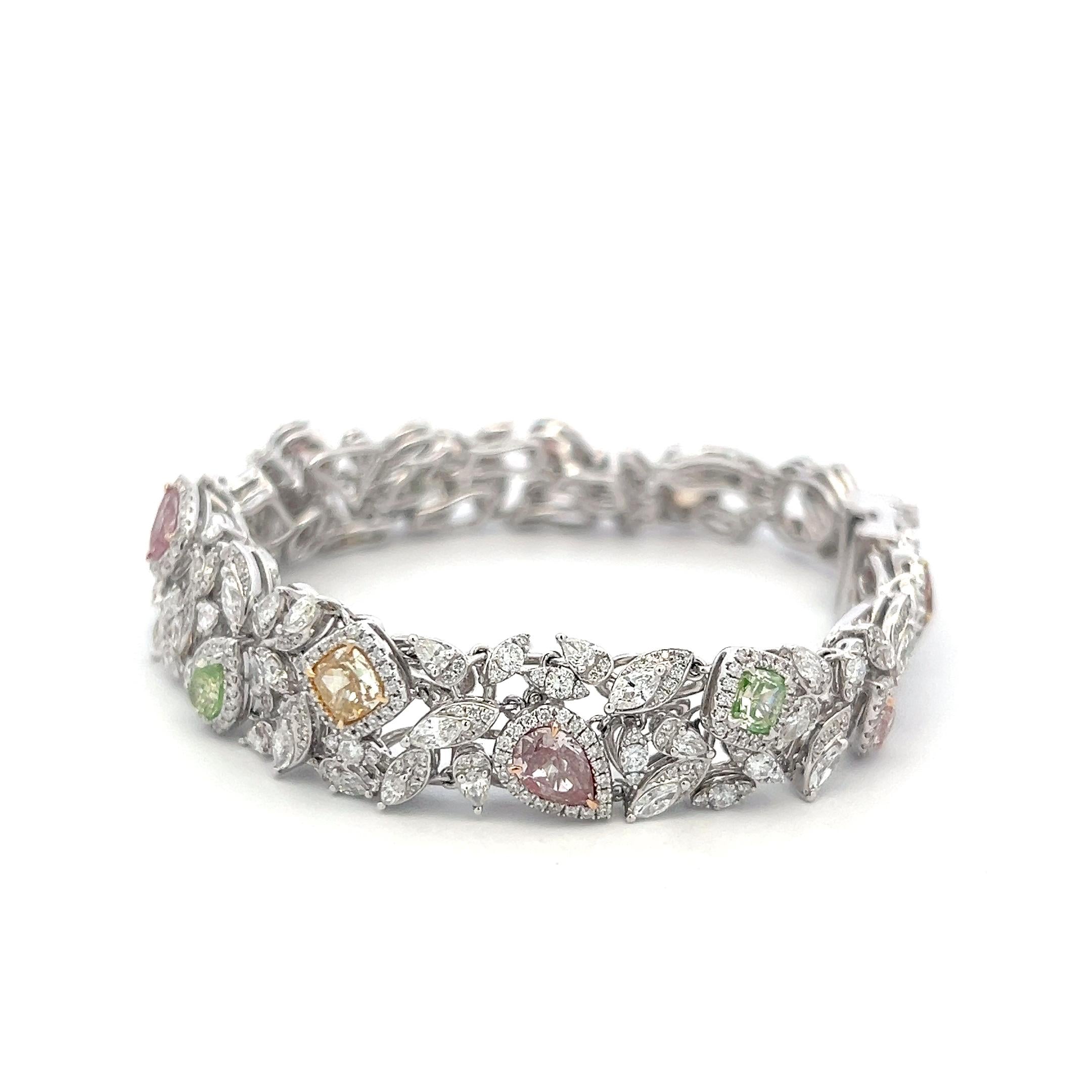 Vintage 18K White Gold Link Bracelet with 9.5 Carat Mixed Cut Diamonds
