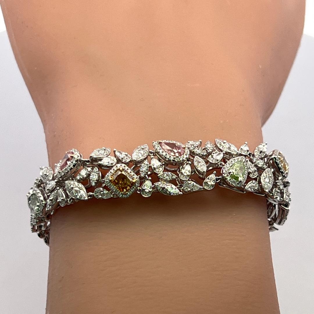 Vintage 18K White Gold Link Bracelet with 9.5 Carat Mixed Cut Diamonds