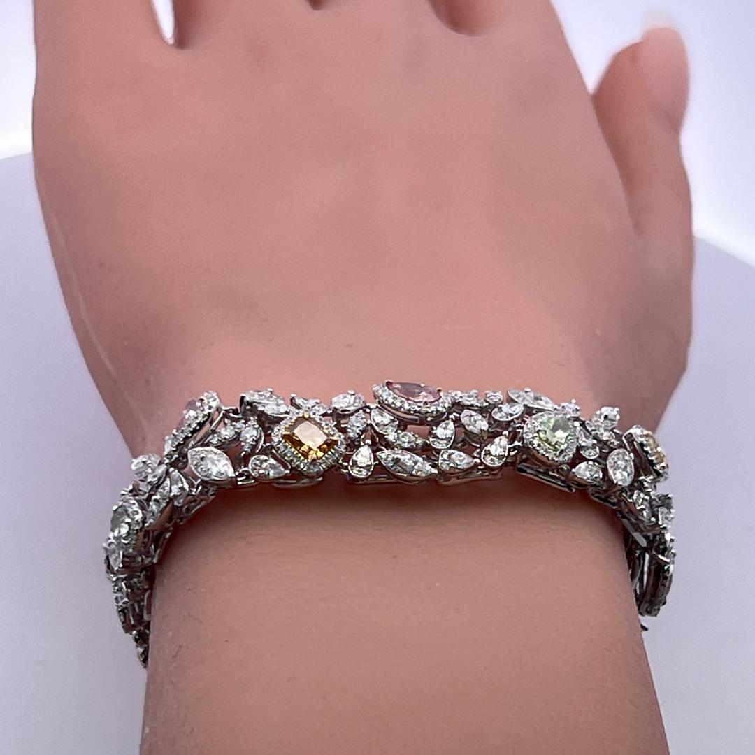 Vintage 18K White Gold Link Bracelet with 9.5 Carat Mixed Cut Diamonds