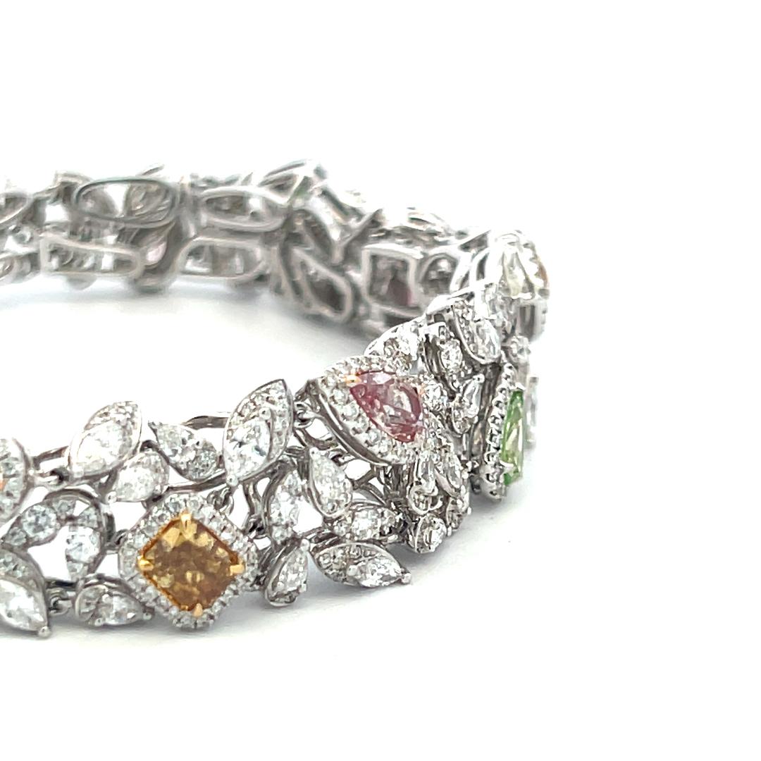 Vintage 18K White Gold Link Bracelet with 9.5 Carat Mixed Cut Diamonds