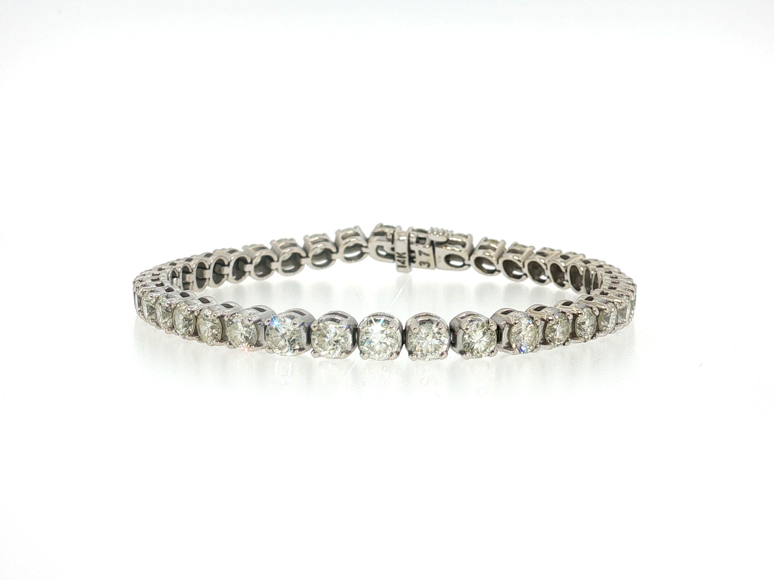 Vintage 14K White Gold Tennis Bracelet with 8 Carat Round J VS Diamonds