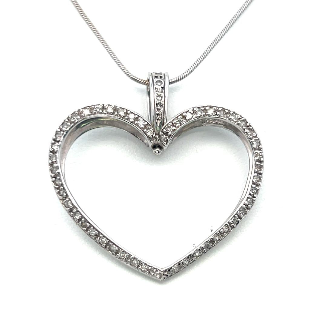 Vintage 18K White Gold Heart Pendant Necklace with 0.5 Carat Round I-I1 Diamonds