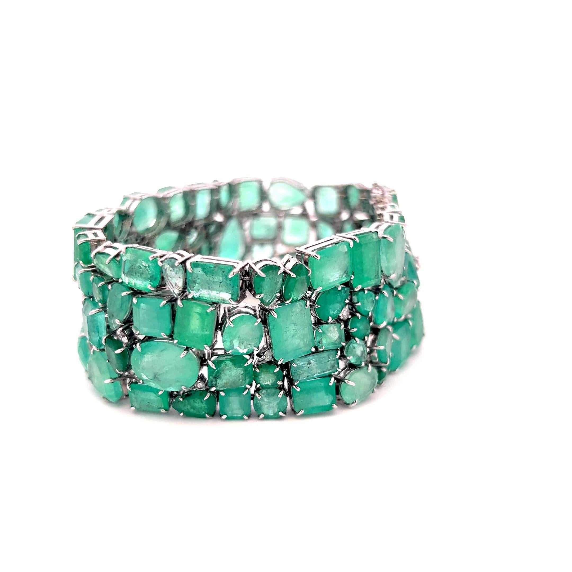 18K WG Link Bracelet with 1.5ct Round H SI Diamonds & 112ct Multi Shape Emerald