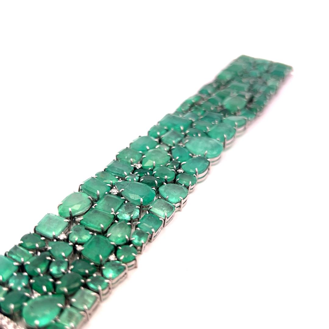 18K WG Link Bracelet with 1.5ct Round H SI Diamonds & 112ct Multi Shape Emerald