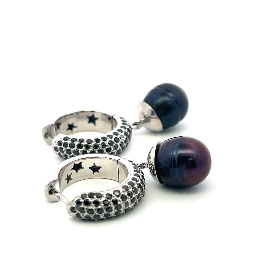 Vintage Platinum Huggie Earrings with 1.5 Carat Onyx and 11.7-15.2 MM Pearl