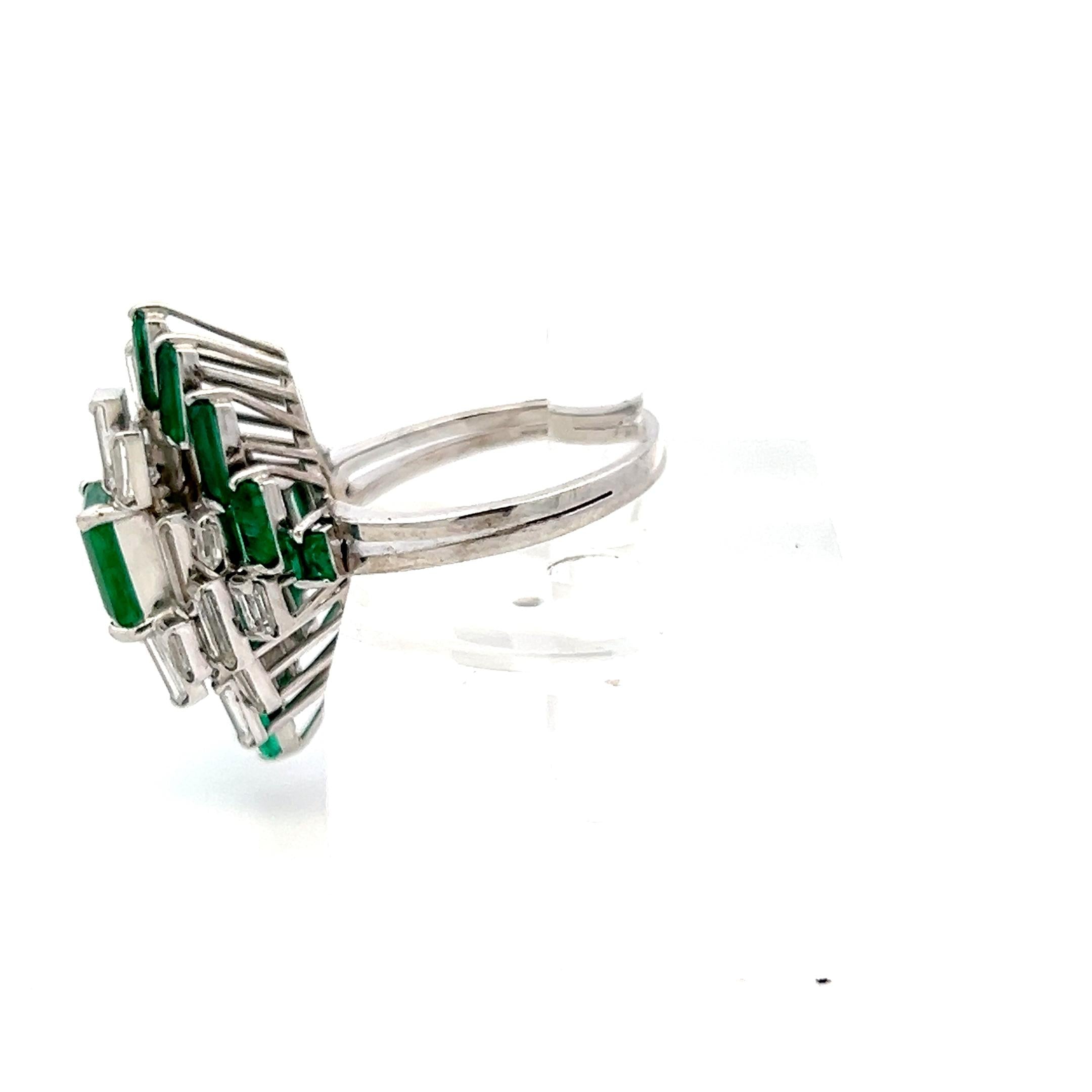 18K White Gold Cocktail Ring 1ct Baguette Diamonds and 1.96ct Emerald Size 6.5