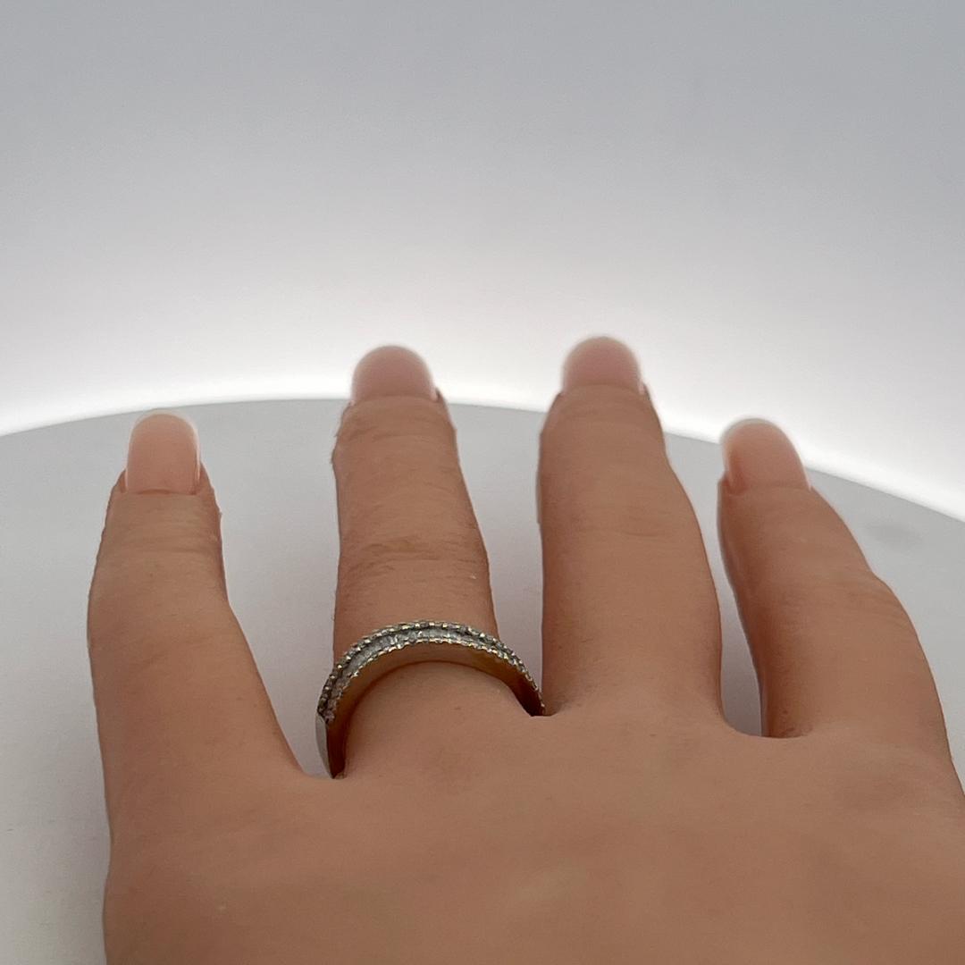 18K White Gold Band Ring with 0.55ct Tapered Baguette & Round Diamonds Size 7