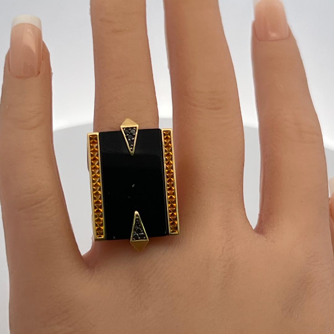 Estate 18K Yellow Gold Bold Cocktail Ring with 1.1 Carat Citrine and Onyx Size 7