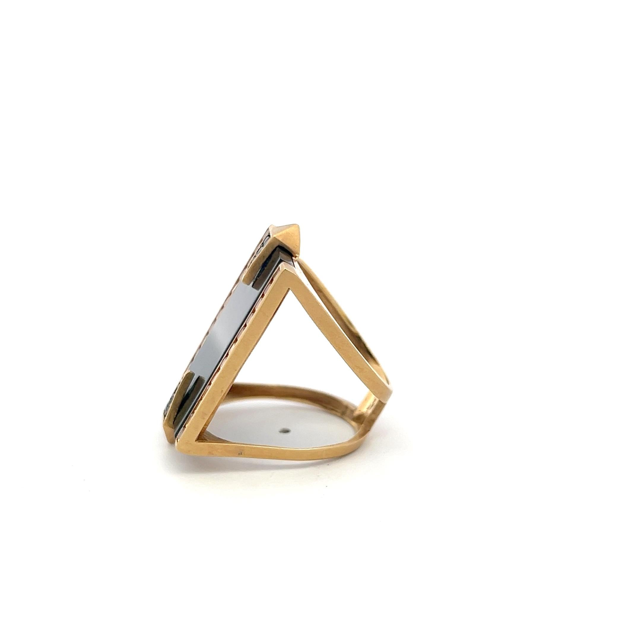 Estate 18K Yellow Gold Bold Cocktail Ring with 1.1 Carat Citrine and Onyx Size 7