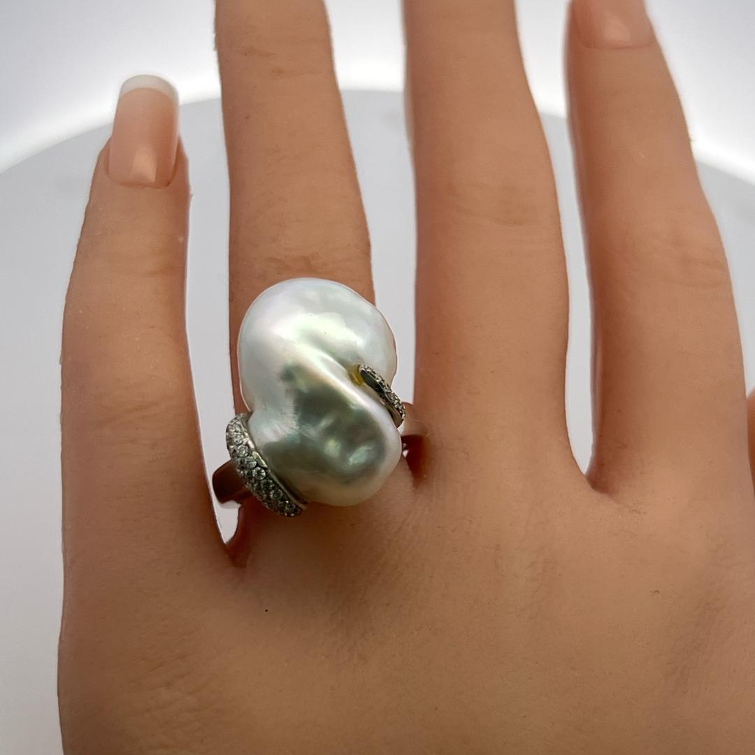 18K White Gold Cocktail Ring with 1.12ct Round I SI Diamonds and Pearl Size 8