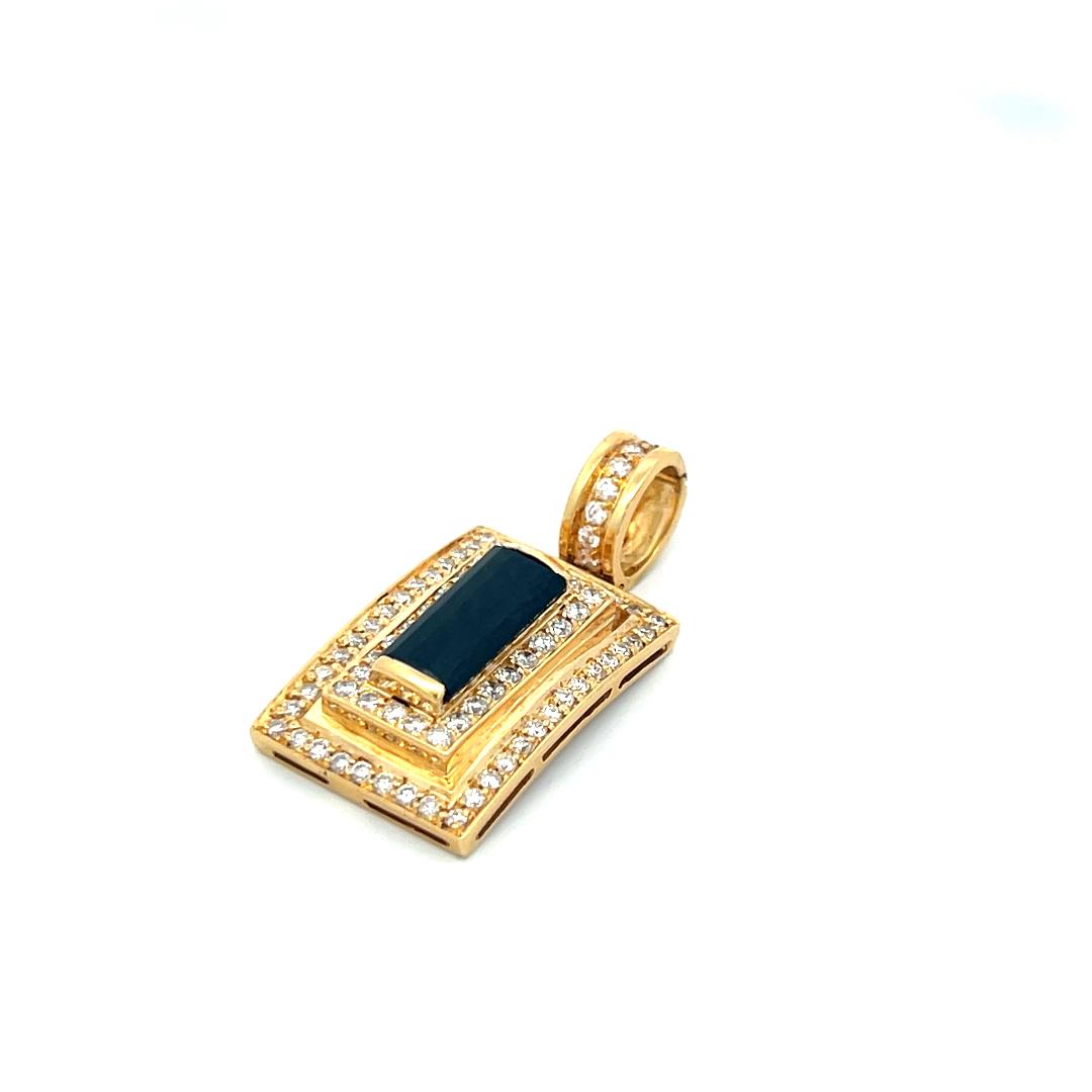 18K Yellow Gold Pendant with 0.69 Carat Round I VS Diamonds and Green Tourmaline