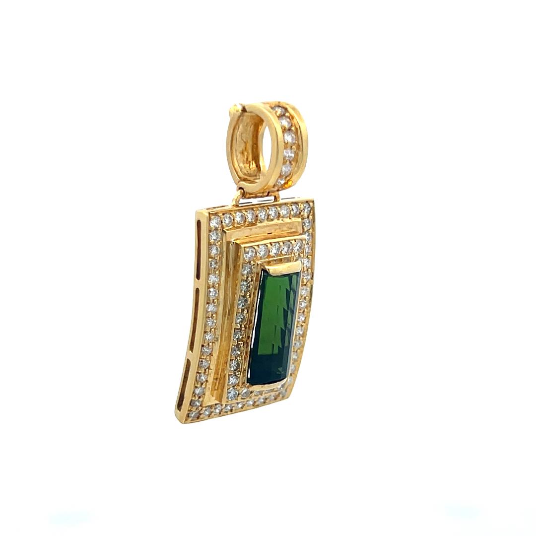 18K Yellow Gold Pendant with 0.69 Carat Round I VS Diamonds and Green Tourmaline
