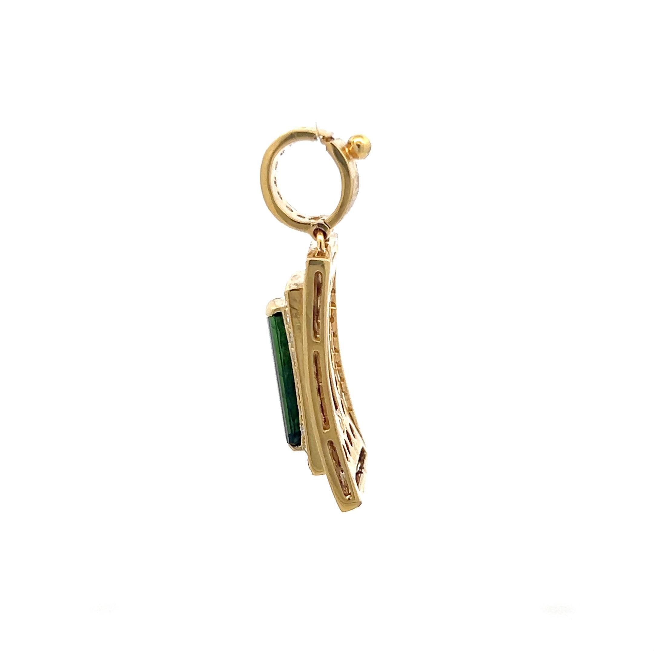 18K Yellow Gold Pendant with 0.69 Carat Round I VS Diamonds and Green Tourmaline