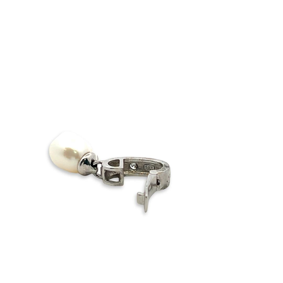 Vintage 18K White Gold Pendant with 0.03ct Round H VS Diamond 8.3 MM Pearl