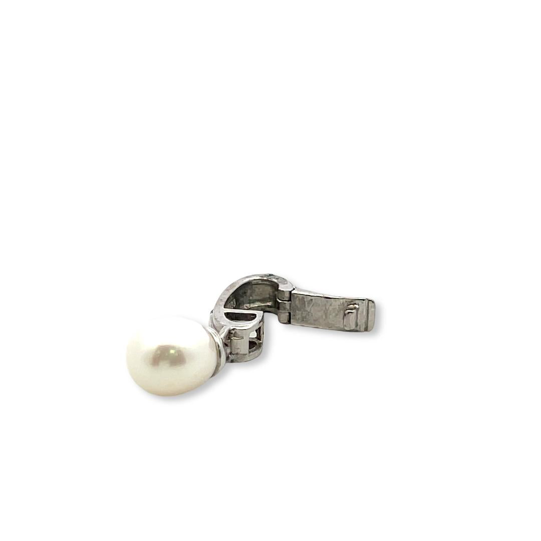 Vintage 18K White Gold Pendant with 0.03ct Round H VS Diamond 8.3 MM Pearl