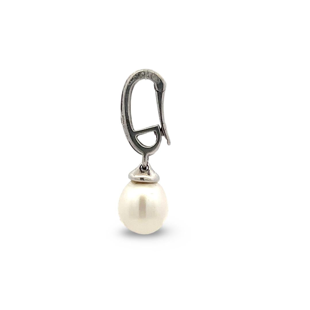 Vintage 18K White Gold Pendant with 0.03ct Round H VS Diamond 8.3 MM Pearl