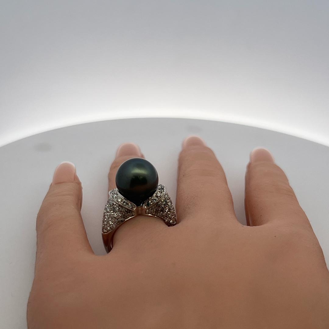18K White Gold Cocktail Ring with 2.5ct Round Diamonds and 12.3 MM Pearl Size 8