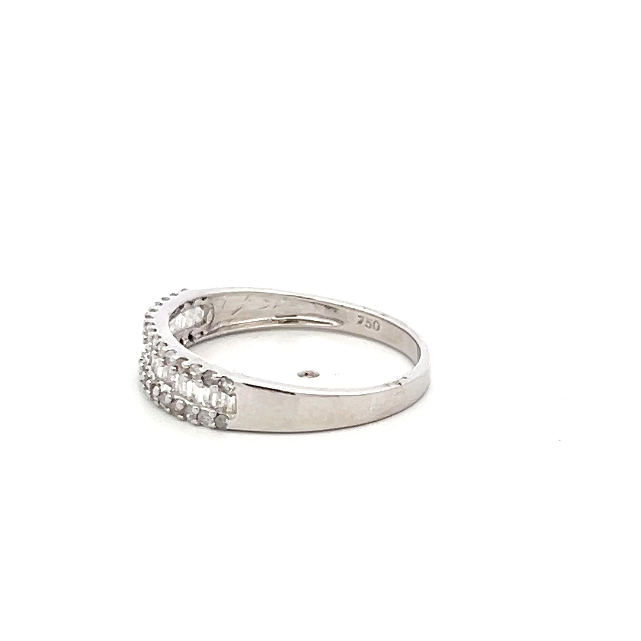 Vintage 18K White Gold Band Ring with 0.34 Carat Mixed H-SI Diamonds Size 7